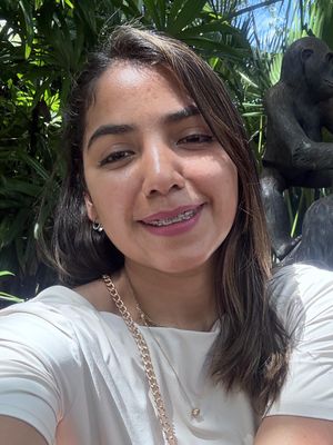 Andrea, 29