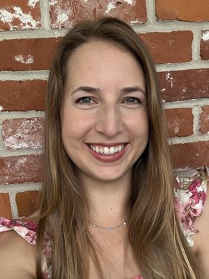 Kasey, 30