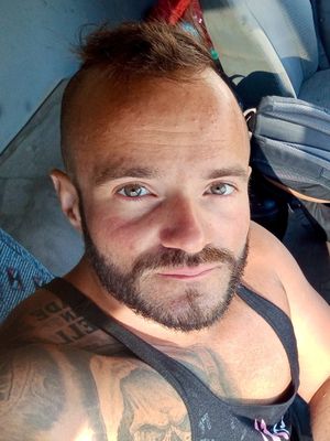 Rui, 33