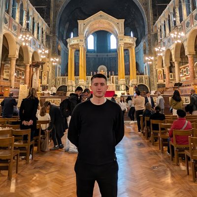 Robert, 24