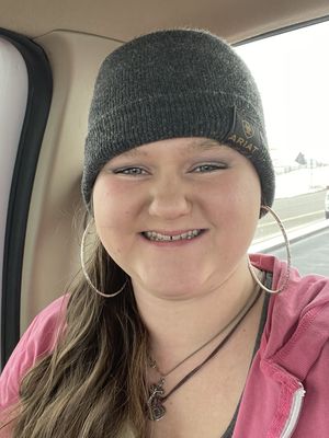 Danielle, 22
