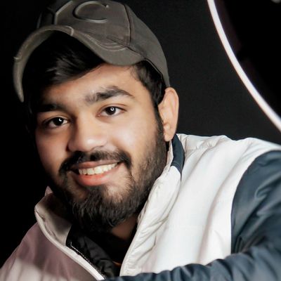 Ali, 26