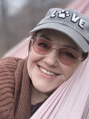 Kelly, 51
