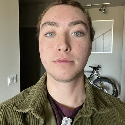 Logan, 22