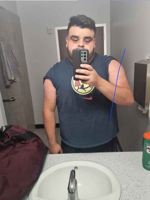Luis, 29