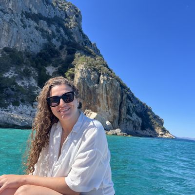 Ailu, 31