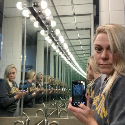 Stephanie, 42