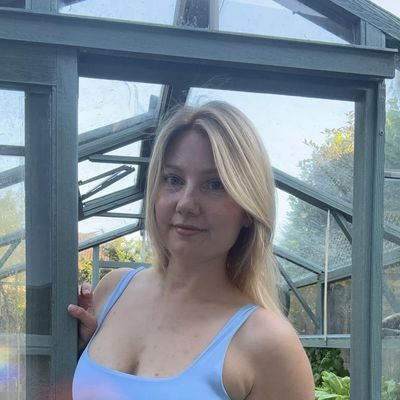 Nancy, 46