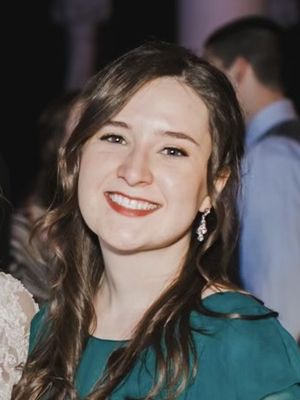 Emma, 26