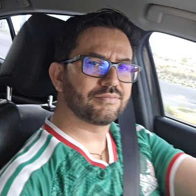 Jonathan, 43