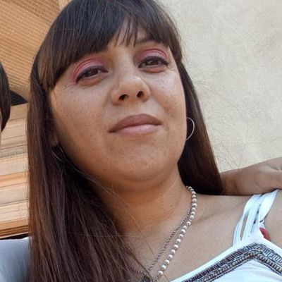 Vanesa, 38