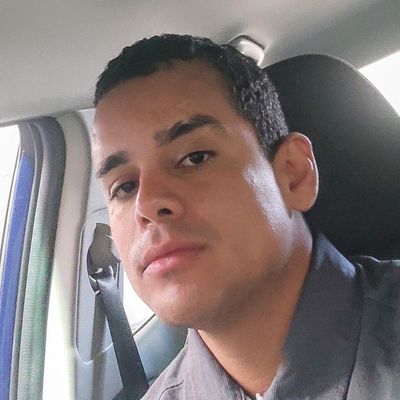 Pablo, 33