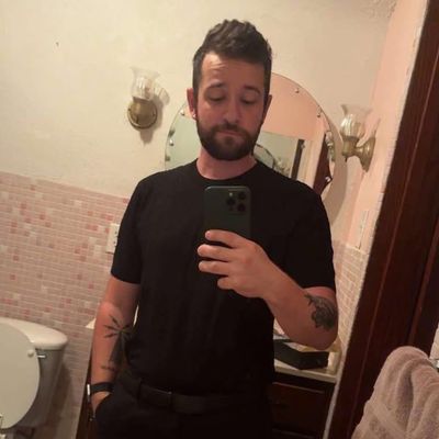 TJ, 31