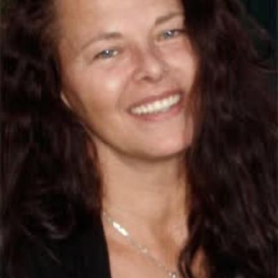 Jennifer, 63