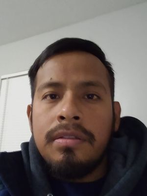 Luis, 33