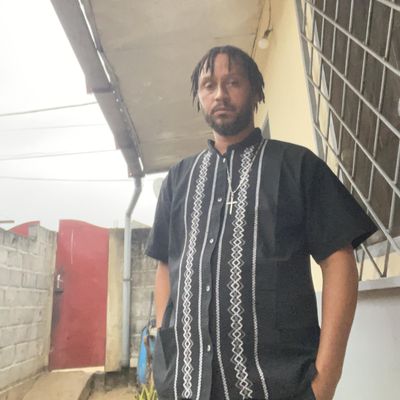 Junior, 40