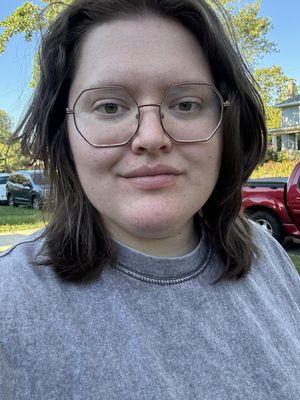 Rachel, 27