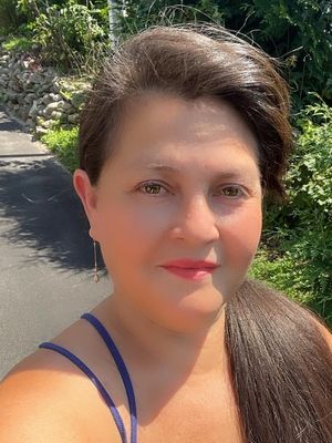 Anne, 53