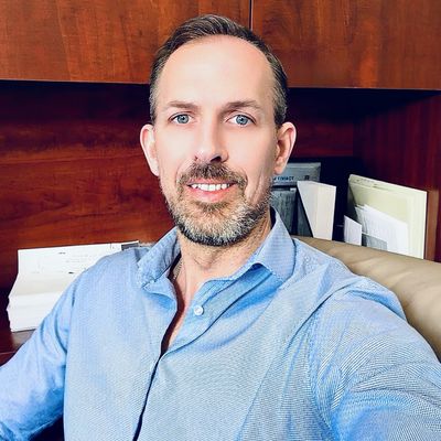 Rob, 44