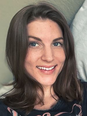 Erin, 31