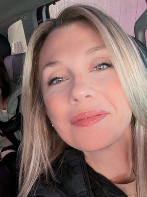 Meredith, 36