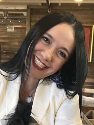 Elena, 52