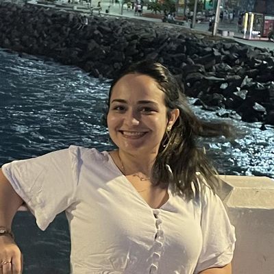 Raquel, 31