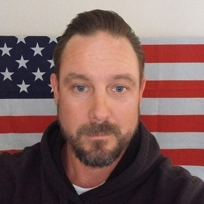 Thomas, 39