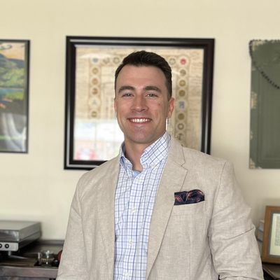 Mike, 26