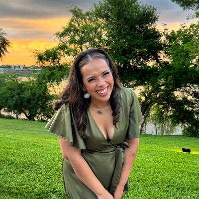Pilar, 31