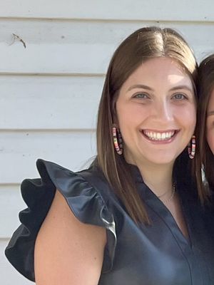 Claire, 28
