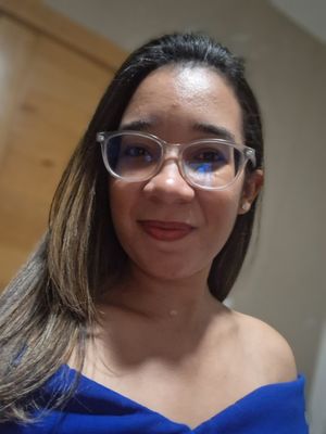 Emely, 29