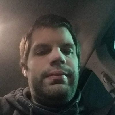 Thomas, 37