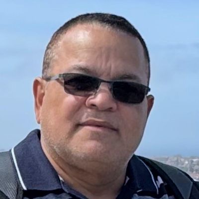 Manuel, 50