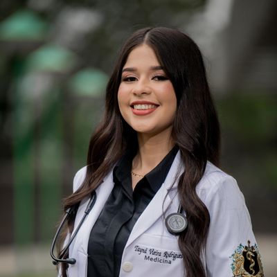 Tayna, 22