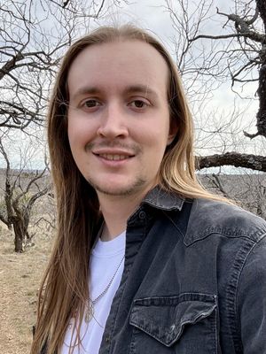 Wes, 23
