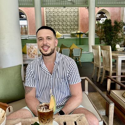 Anthony, 42
