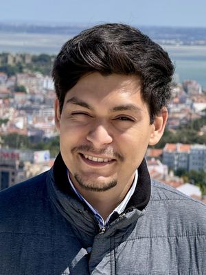 Daniel, 22