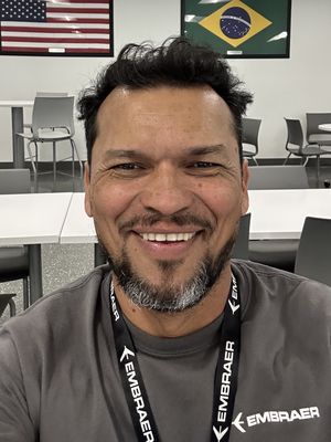 Carlos, 49