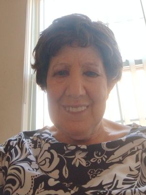 Juliana, 76