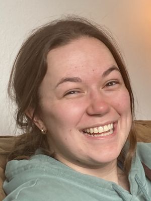 Isabelle, 24