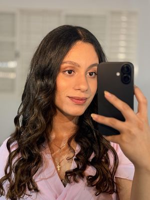 Ana, 21