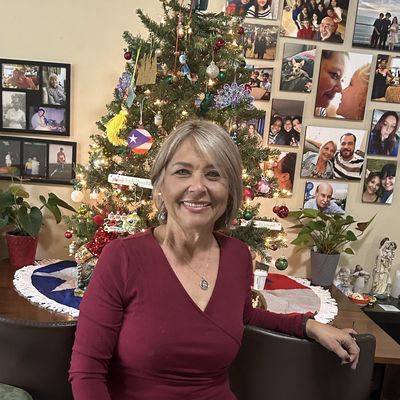 Sandra, 67