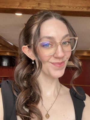 Kayla, 23