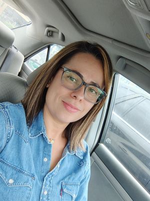Silvia, 41