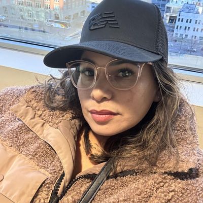 Neidy, 40