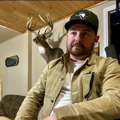Larry, 42