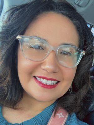 Monica, 42