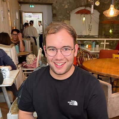 Jakob, 26