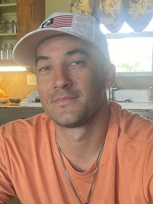 Zachary, 30